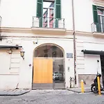 Appartamento In Pieno Centro A Napoli Vicino Al Mare